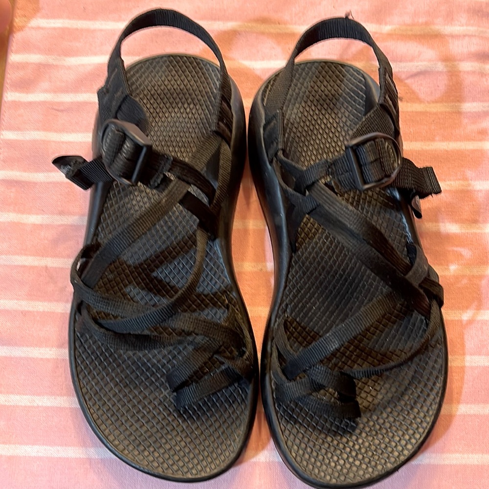 9W Chaco Women’s Z Cloud X2. Worn 4 times. Excellent shape!